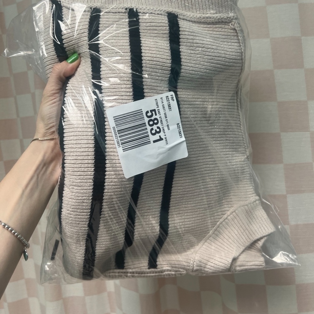 NWT Free People Easy Street Stripe Crop Pullover - Picture 8 of 8
